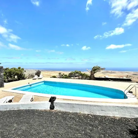 Apartamento Estupendo apartamento B, con Wifi y vista a Piscina y Oceano *