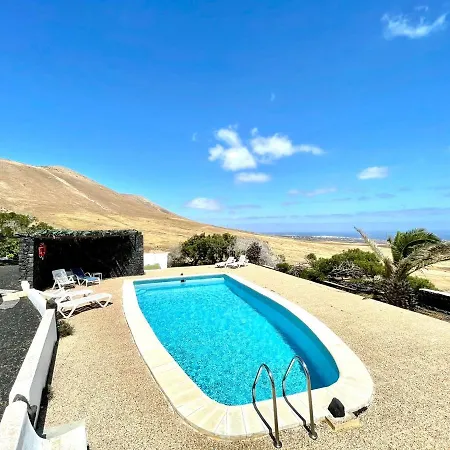 Estupendo apartamento B, con Wifi y vista a Piscina y Oceano Apartamento Playa Blanca (Lanzarote)