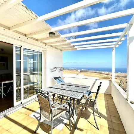 Apartamento Estupendo Apartamento B, Con Wifi Y Vista A Piscina Y Oceano Playa Blanca (Lanzarote)